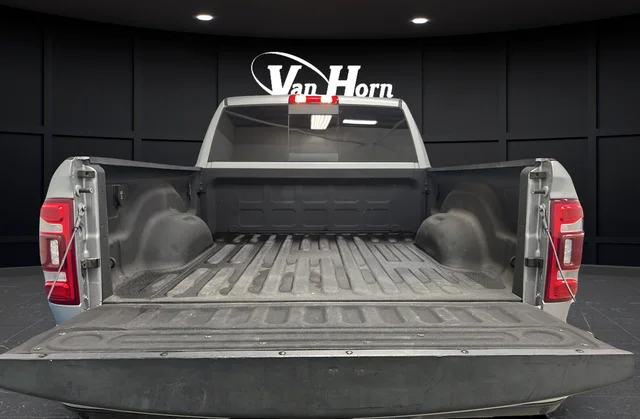 Used 2023 Billet Silver Metallic Ram Longhorn image 24