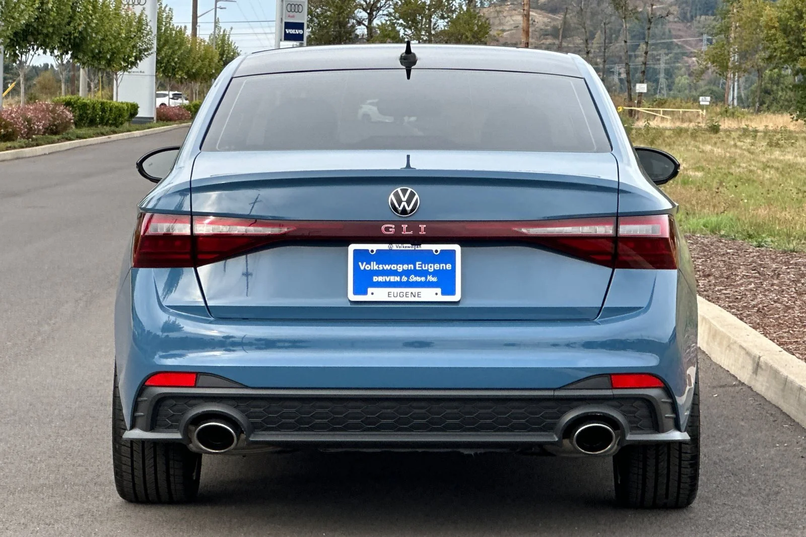 Used 2026  Volkswagen 2.0T Autobahn image 4