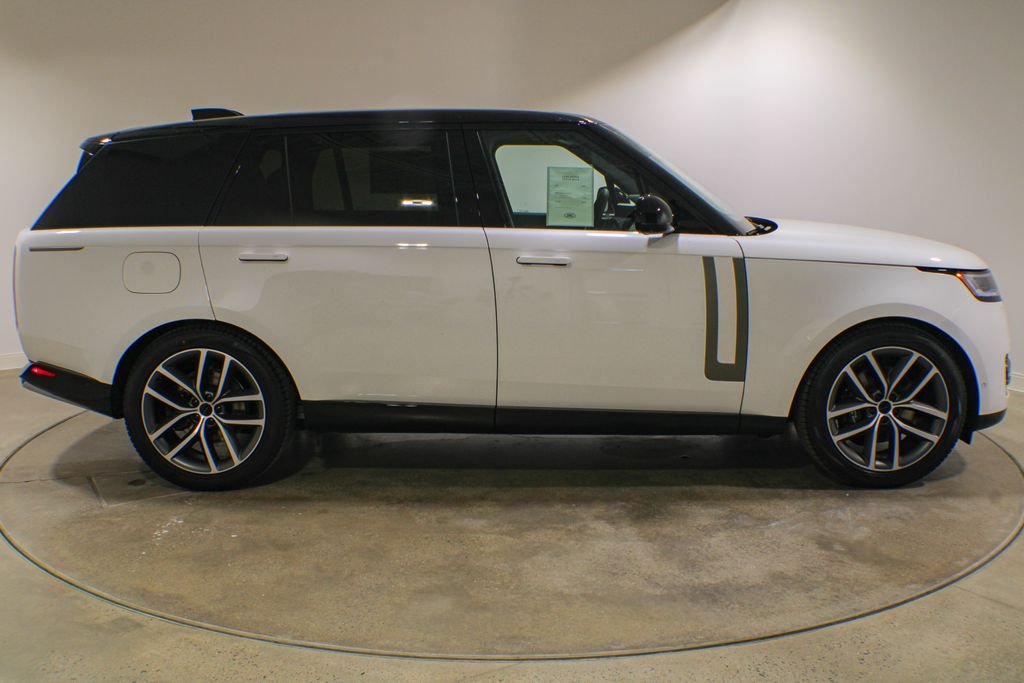2026 Land Rover Range Rover SE - Photo 6