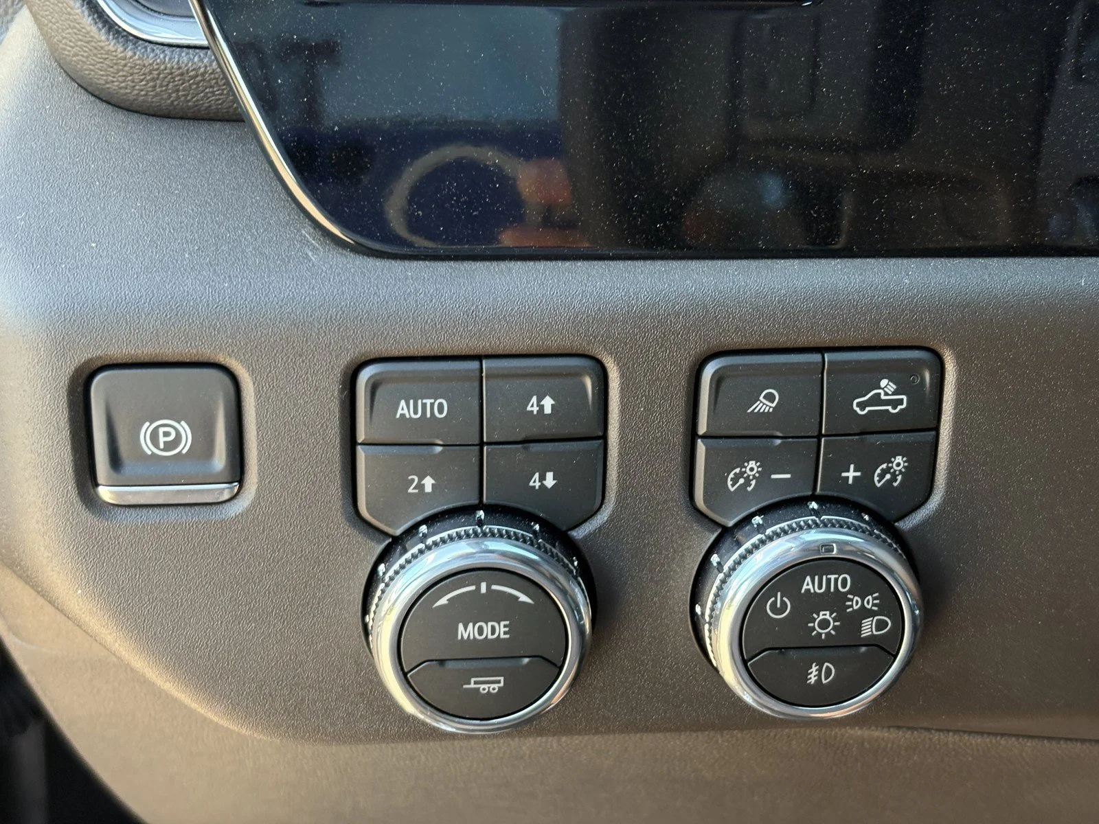 2026 GMC Sierra 1500 SLT - Photo 25