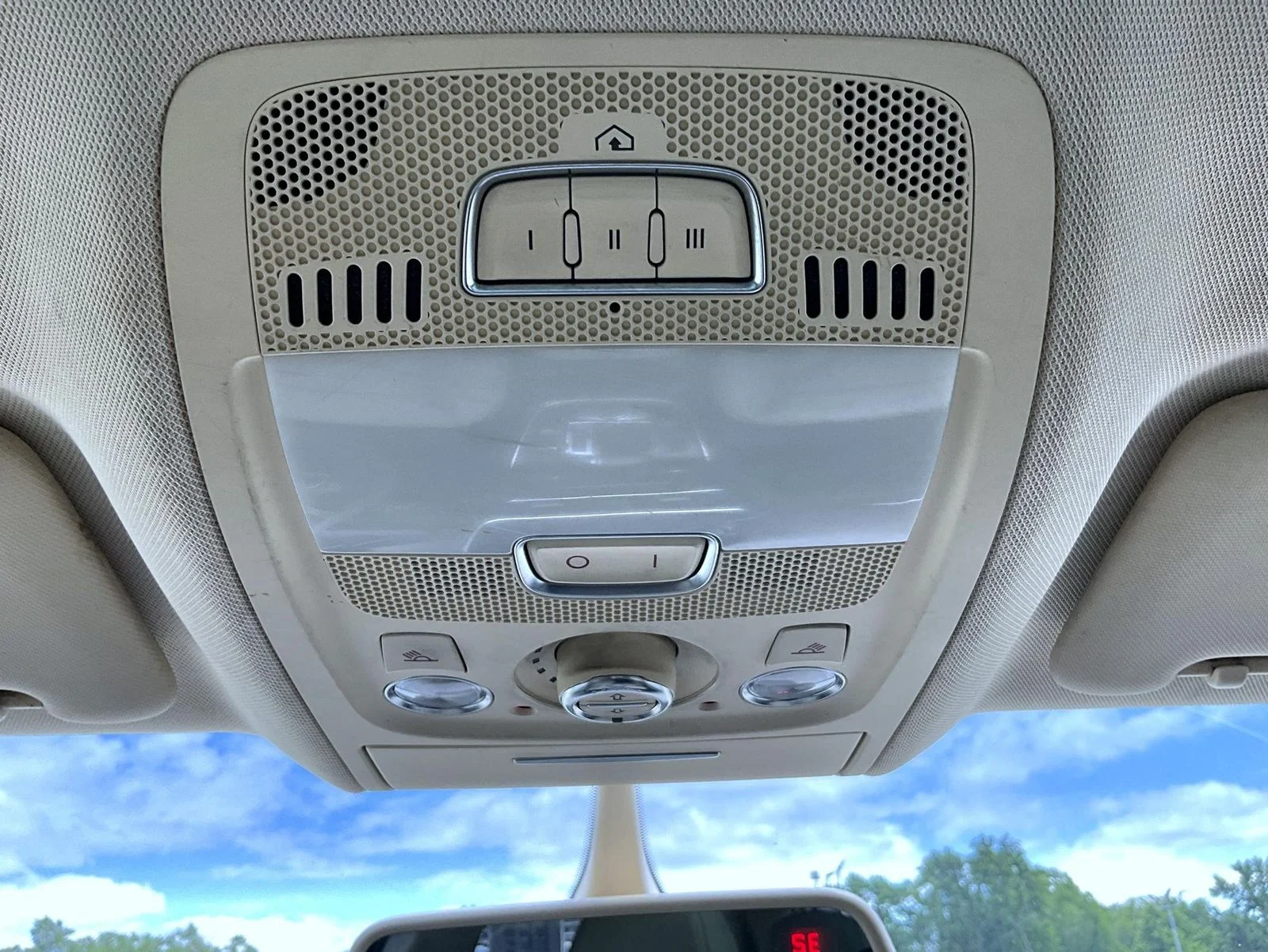 Used 2015 White Audi 3.0T Prestige image 16