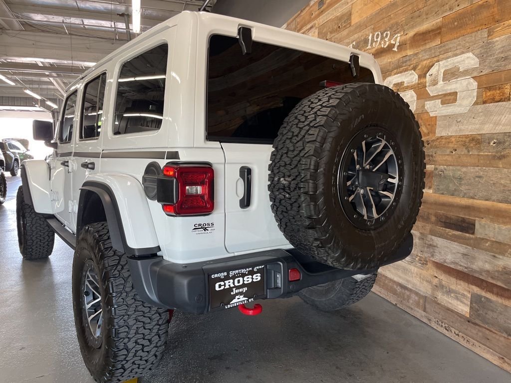 Used 2025 Bright White Clearcoat Jeep Rubicon X image 24