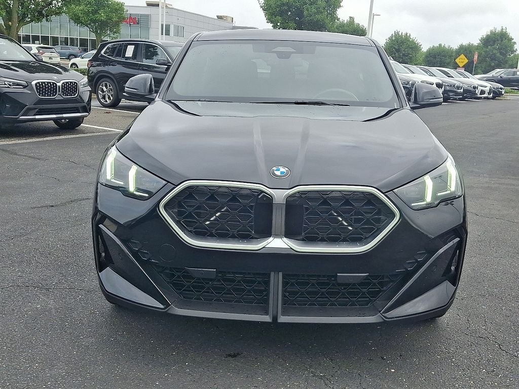 Certified Used 2025 Black Sapphire Metallic BMW xDrive28i image 2