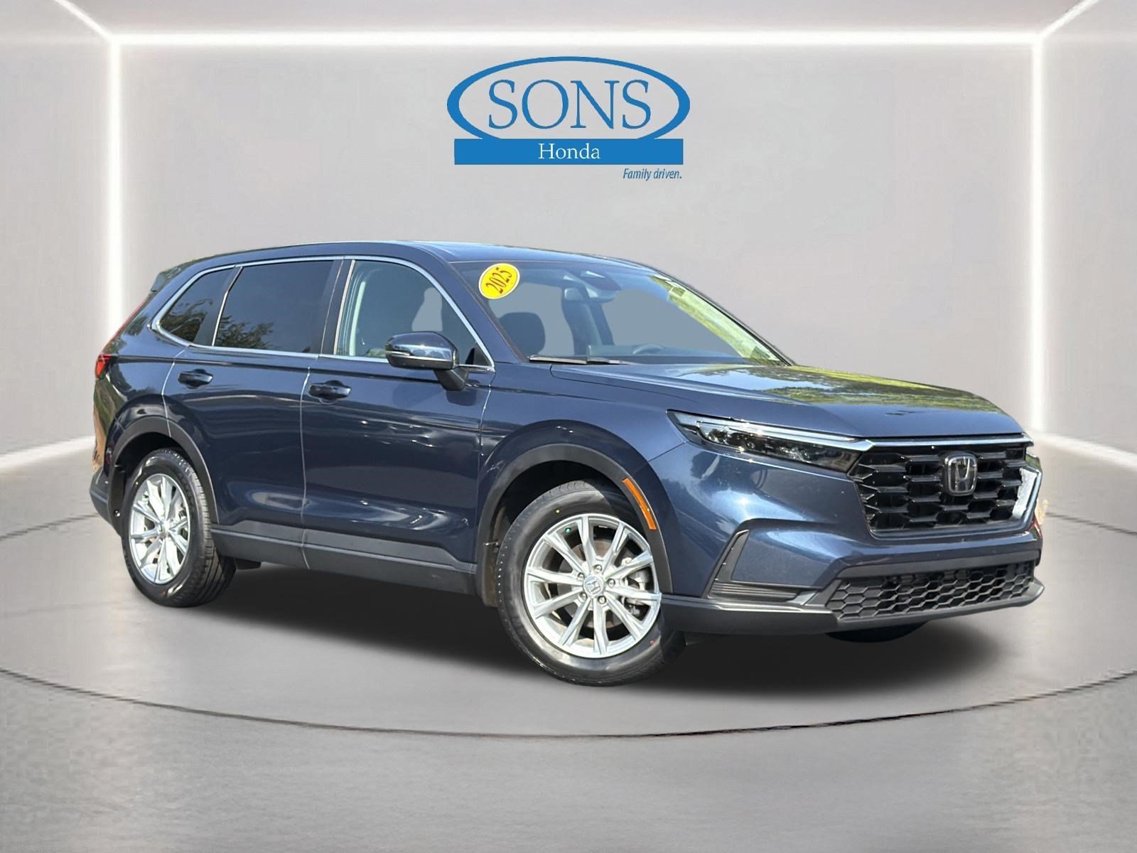 Used 2025 Canyon River Blue Metallic Honda EX image 1
