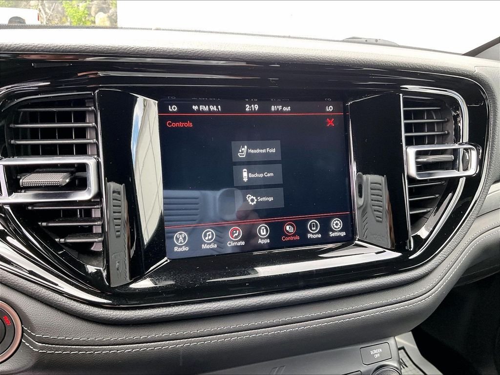 Used 2023 DB Black Crystal Clearcoat Dodge SXT image 18