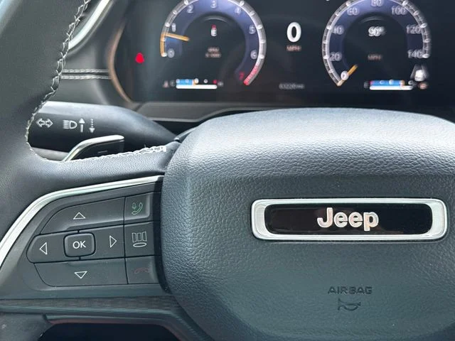Certified Used 2024 White/off-white Jeep Laredo image 24