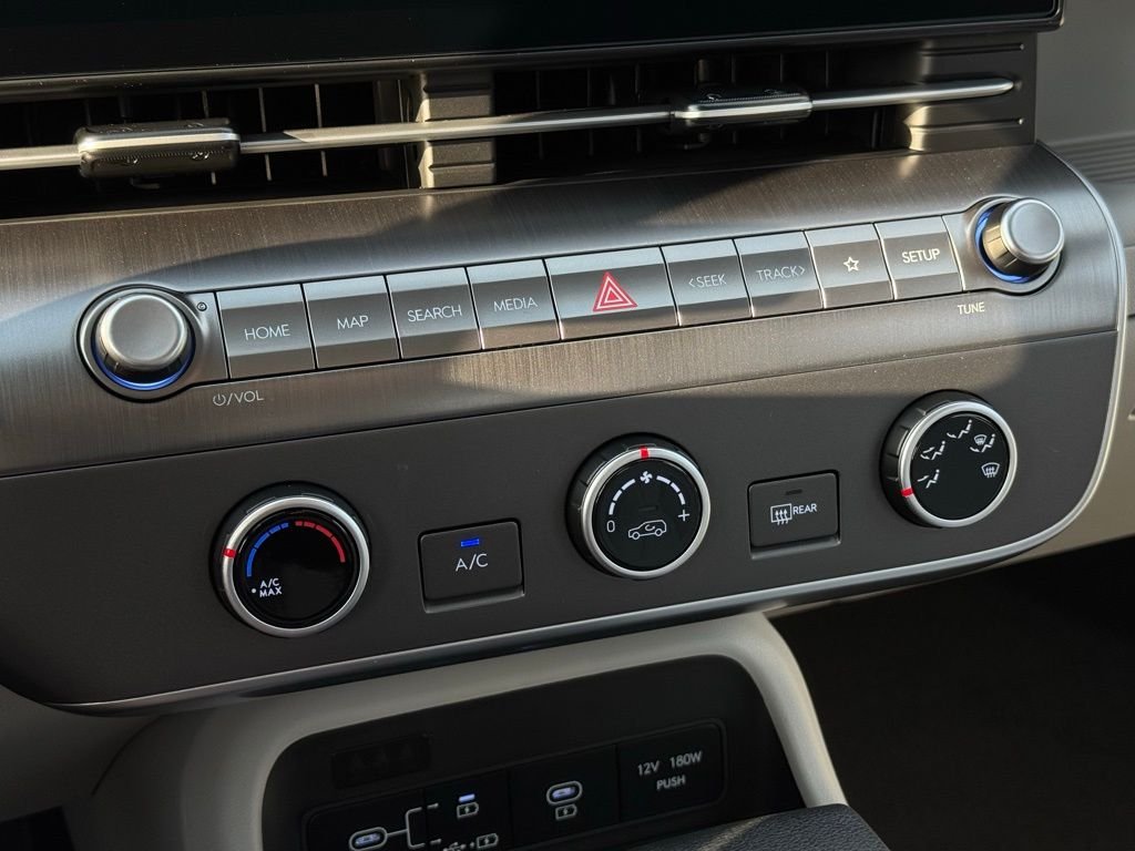 2026 Hyundai Kona SE - Photo 24