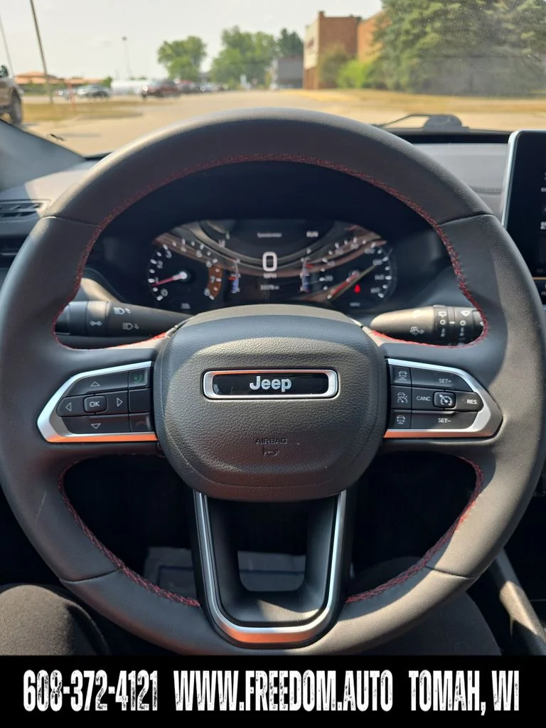 Used 2025 White Jeep Trailhawk image 17