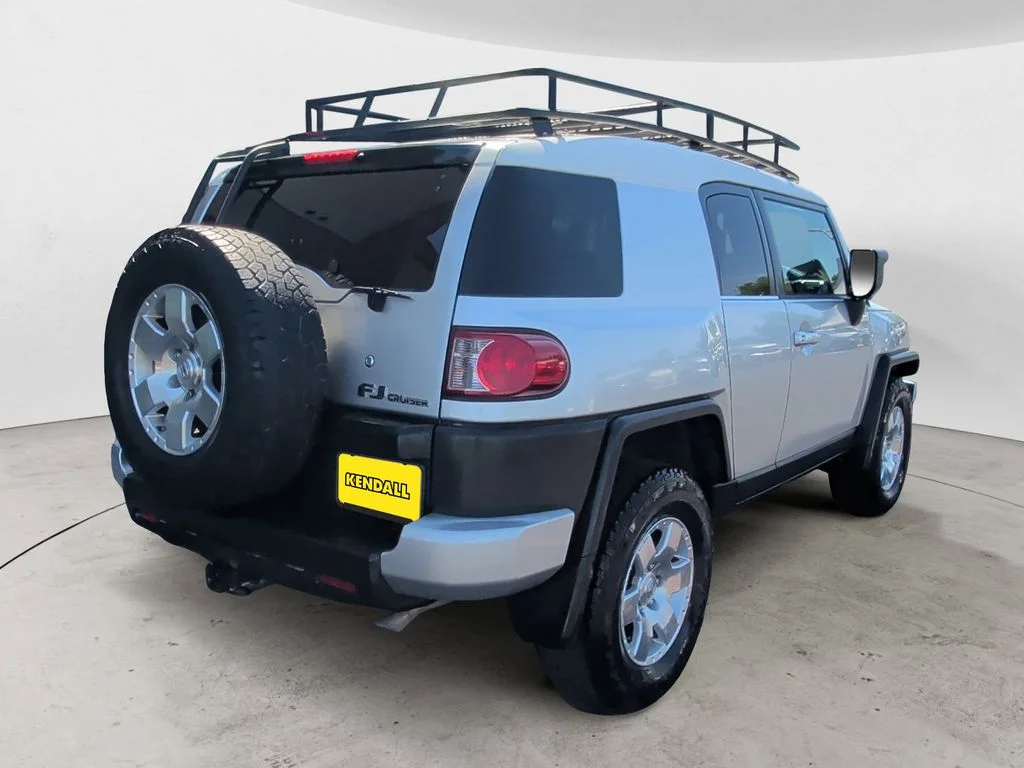 Used 2008 Silver Toyota Base image 5