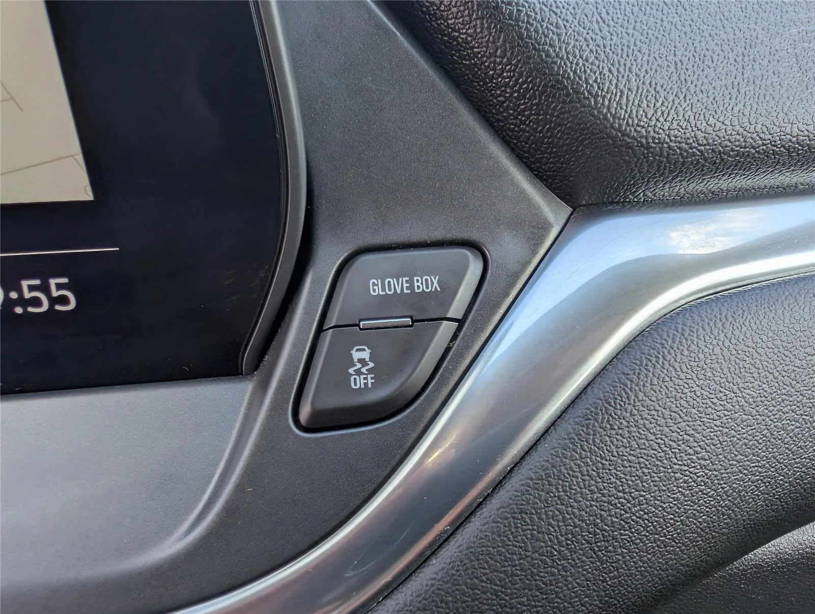Used 2024 Summit White Chevrolet 3LT image 18