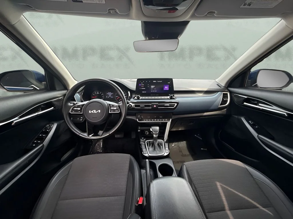 Used 2023 Blue Kia S image 11