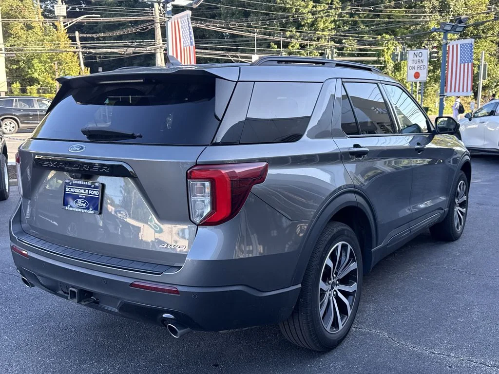 Used 2023 Gray Ford ST-Line image 4