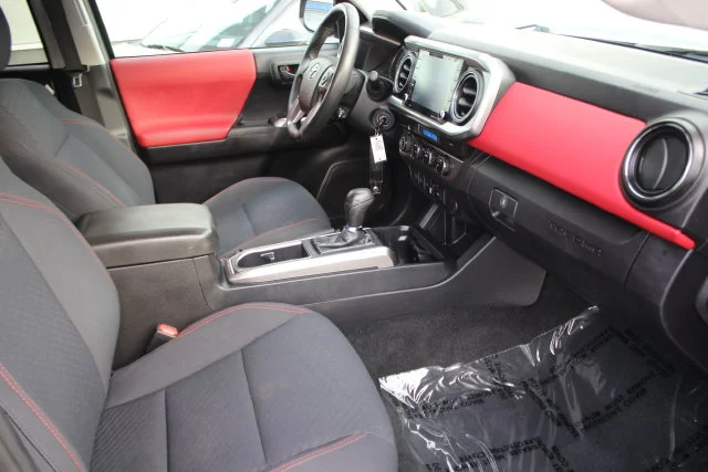 Used 2021 Silver Toyota SR5 image 31
