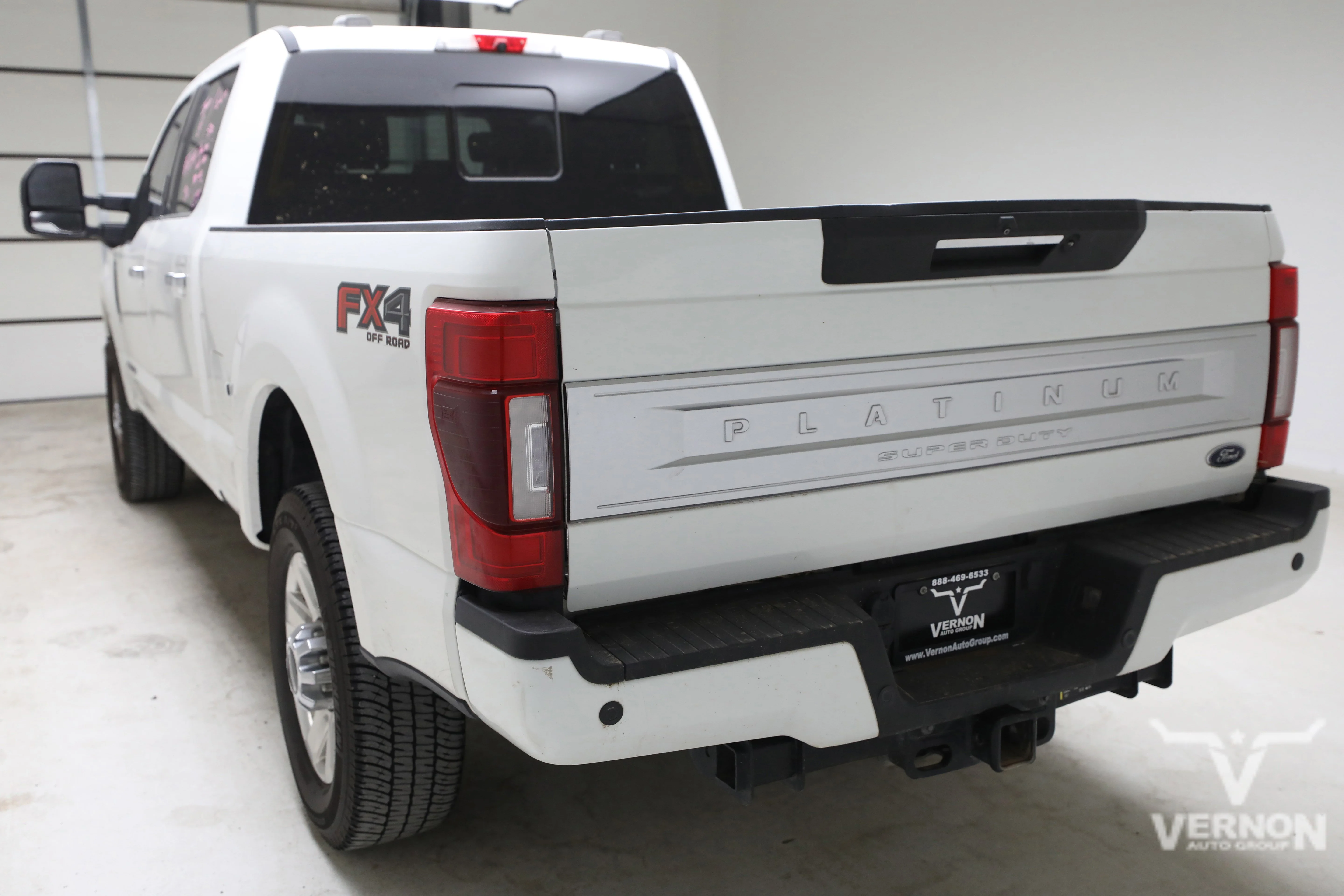 Pre-Owned 2022 Ford Super Duty F-250 Platinum Crew Cab 4x4
