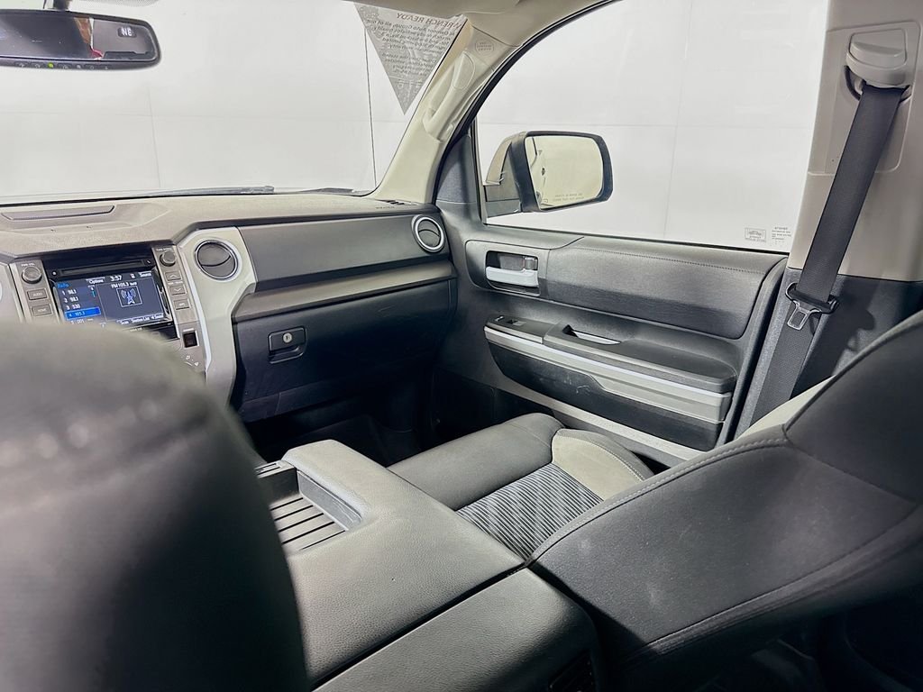 Used 2017 Silver Sky Metallic Toyota SR5 image 21