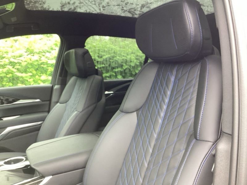 2025 Cadillac Escalade IQ Luxury 1 - Photo 18