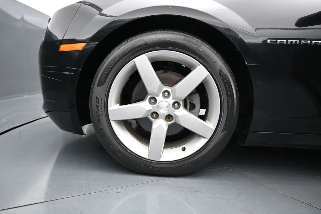 Used 2012 Black Chevrolet 2LT image 22