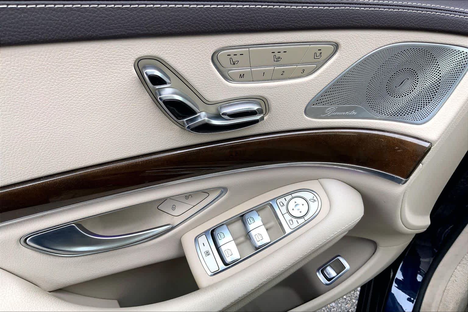 Used 2015 Lunar Blue Metallic Mercedes-Benz S 550 image 36