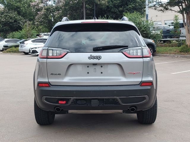 Used 2021 Silver Jeep Trailhawk image 4