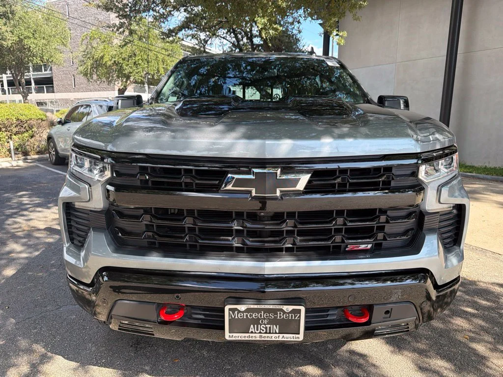 Used 2025 Gray Chevrolet LT Trail Boss image 2