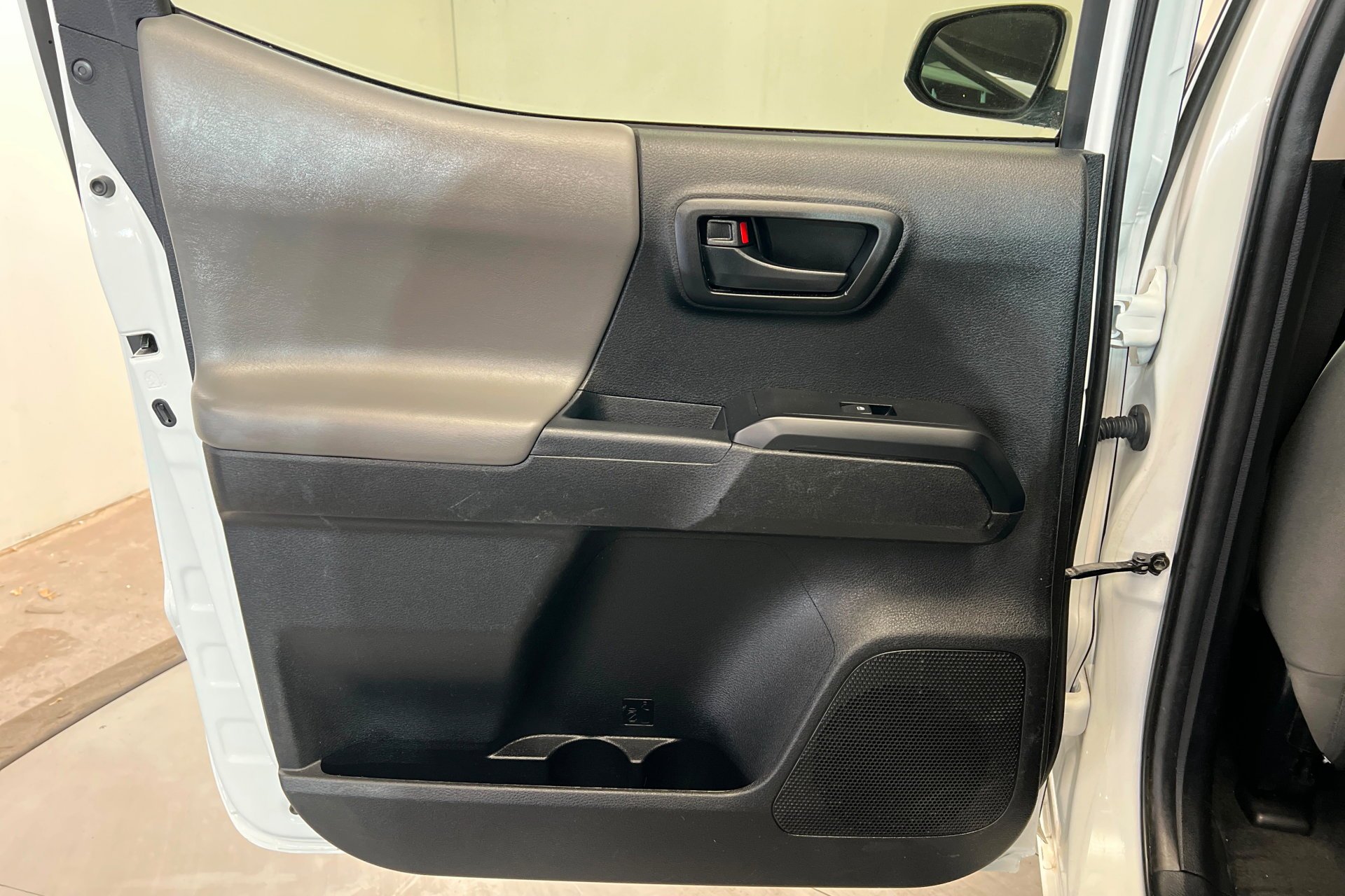 2022 Toyota Tacoma SR - Photo 19