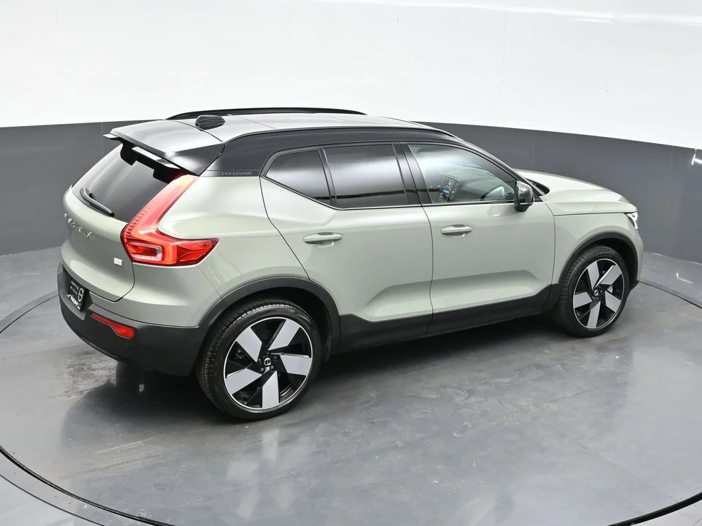 Certified Used 2023 Green Volvo Ultimate image 33