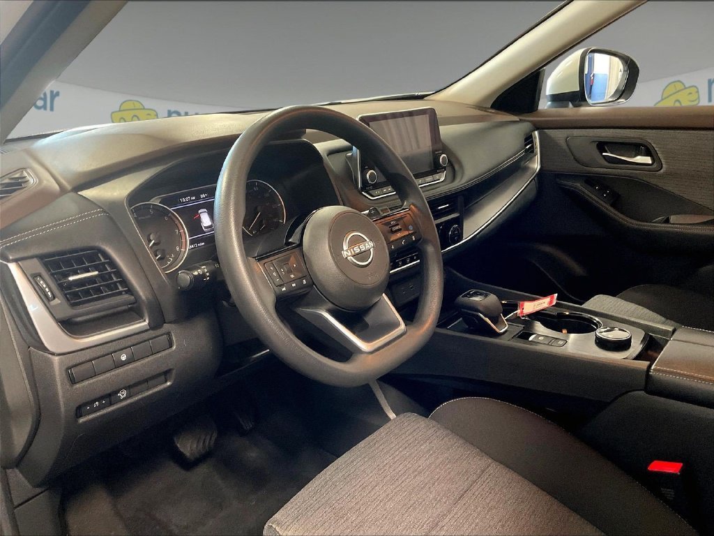 Used 2023 White Nissan SV image 7