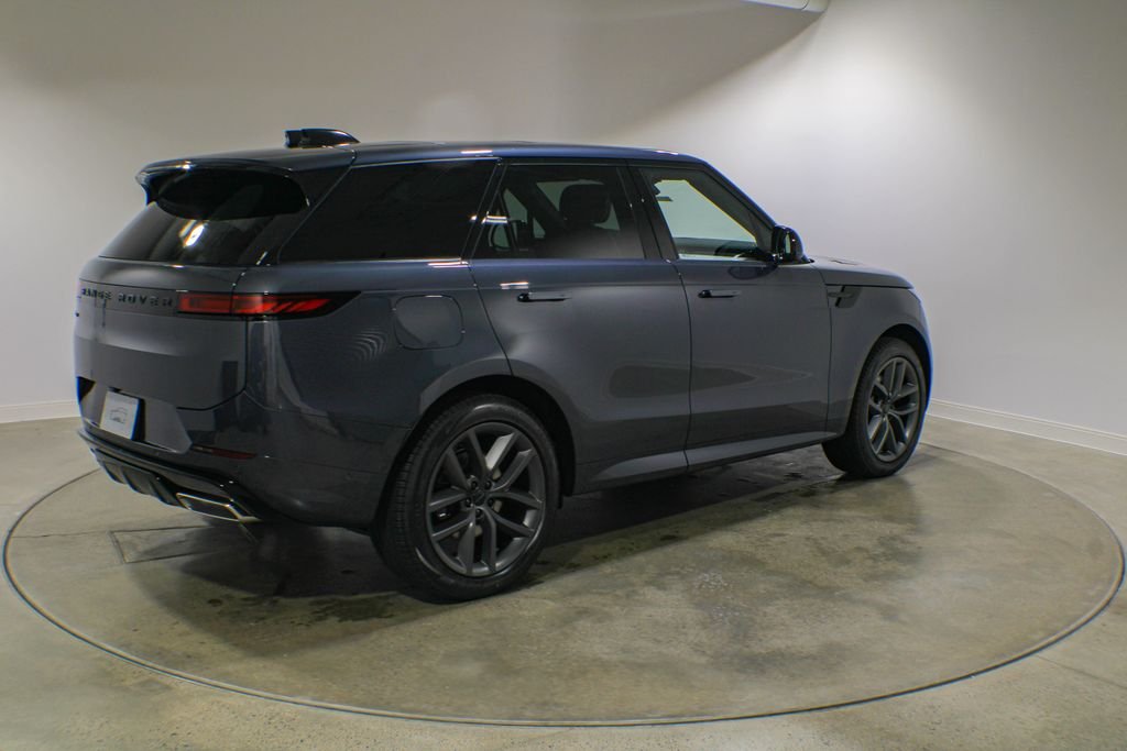 New 2026 Varesine Blue Land Rover Dynamic SE image 6