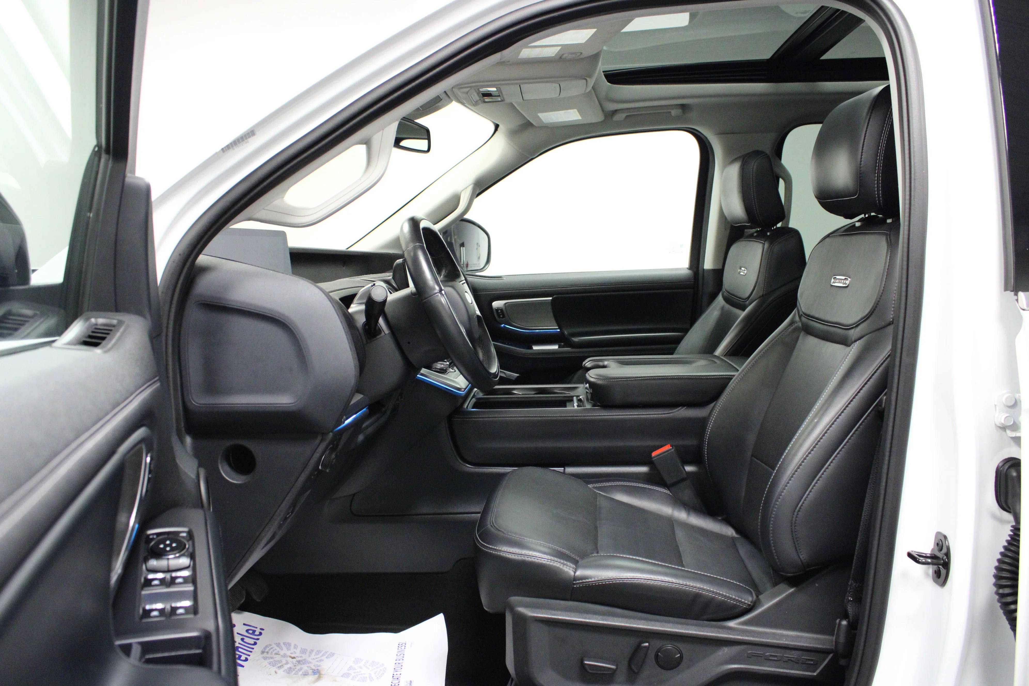 Used 2025 Oxford White Ford Platinum image 12