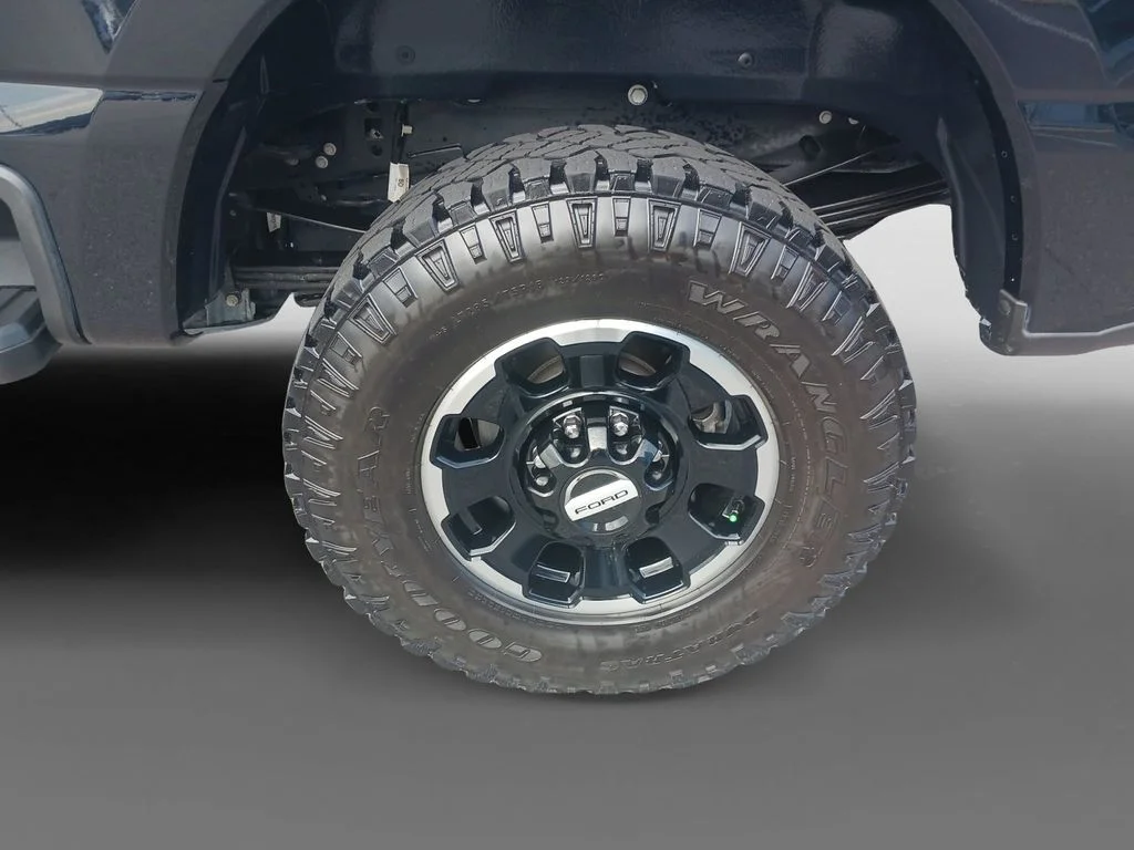 Used 2025 Black Ford Platinum image 8