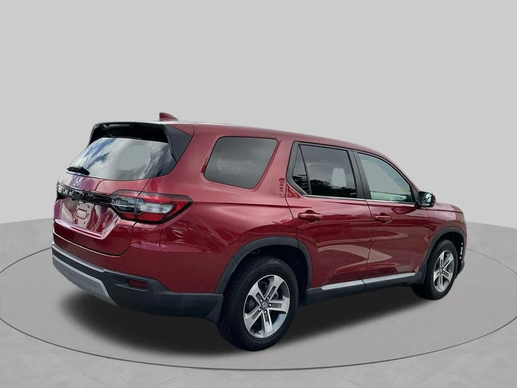 Used 2024 Red Honda EX-L image 10