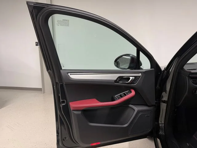 Certified Used 2026  Porsche  image 31