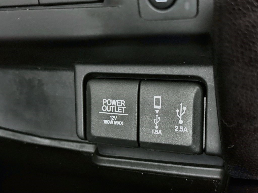 Used 2018 Modern Steel Metallic Honda Elite image 37