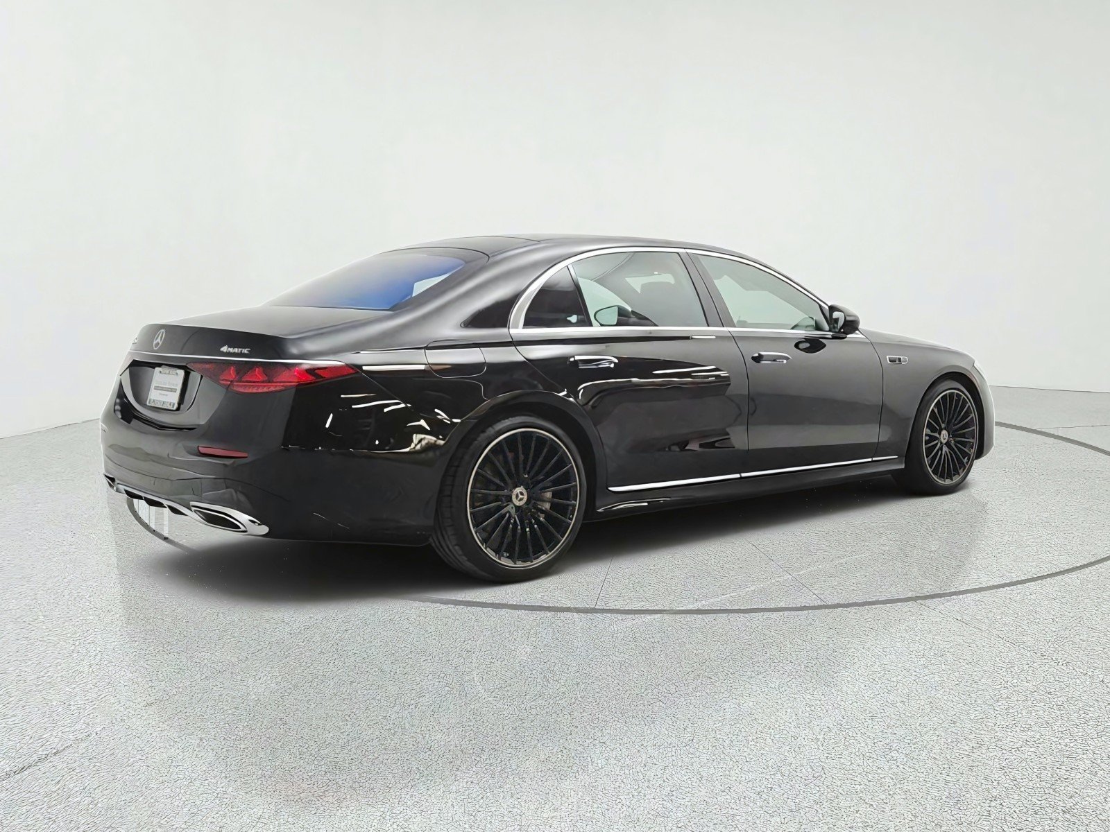 New 2027 Obsidian Black Metallic Mercedes-Benz S 580 4MATIC® Sedan image 5