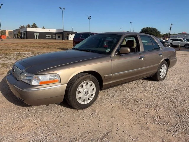 Used 2005 Tan Mercury GS image 5