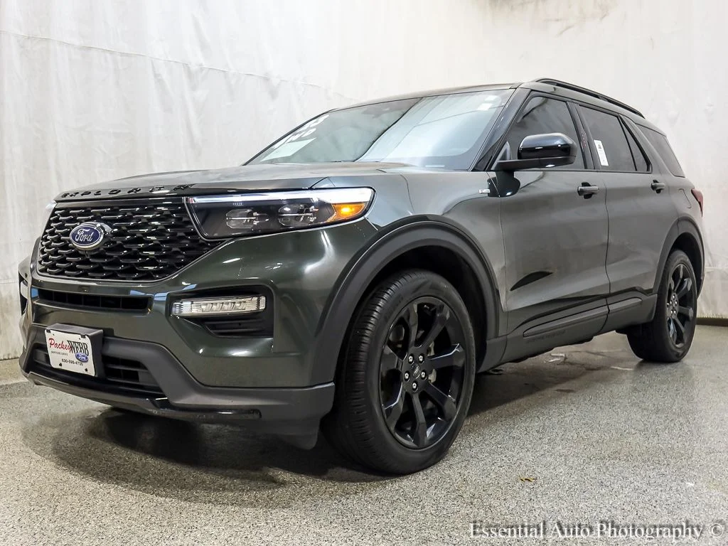 2023 Ford Explorer ST-LINE 4WD's photo