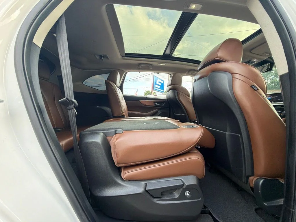 Used 2024 White Acura Technology image 22