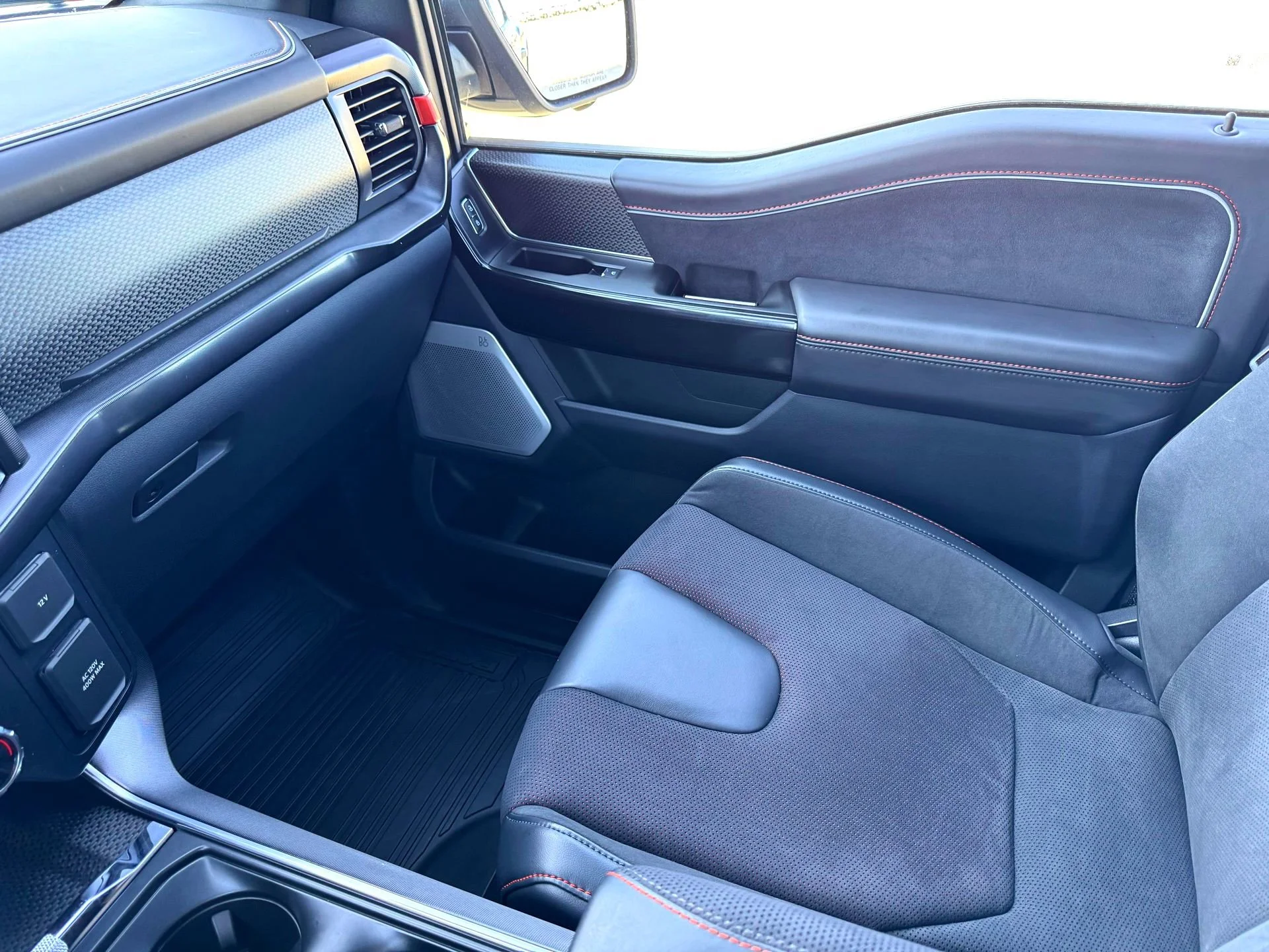Used 2025 CARBONIZED GRAY Ford Raptor R image 33