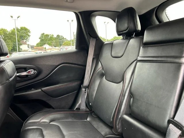 Used 2019 Gray Jeep Trailhawk image 20