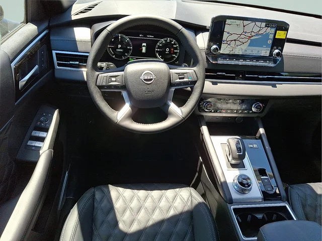 New 2026 Black Nissan Platinum image 6