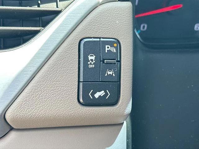 Used 2019 Gray GMC SLT image 23