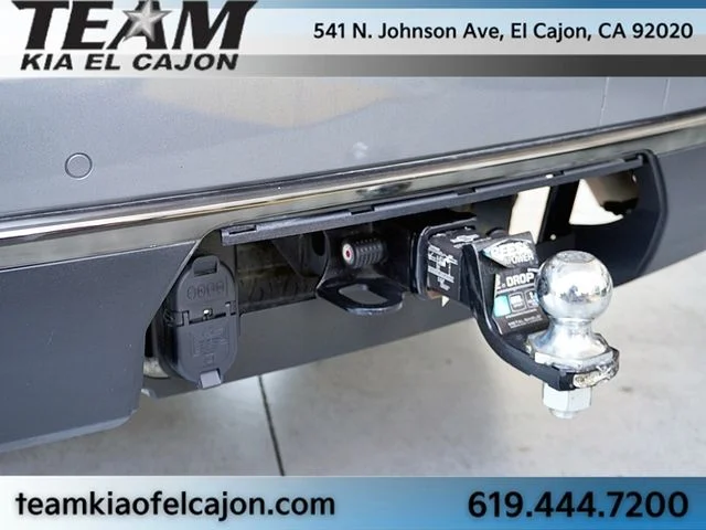 Used 2022 Gray Chevrolet Z71 image 15