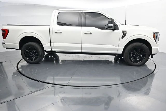 Used 2022 White Ford Platinum image 11