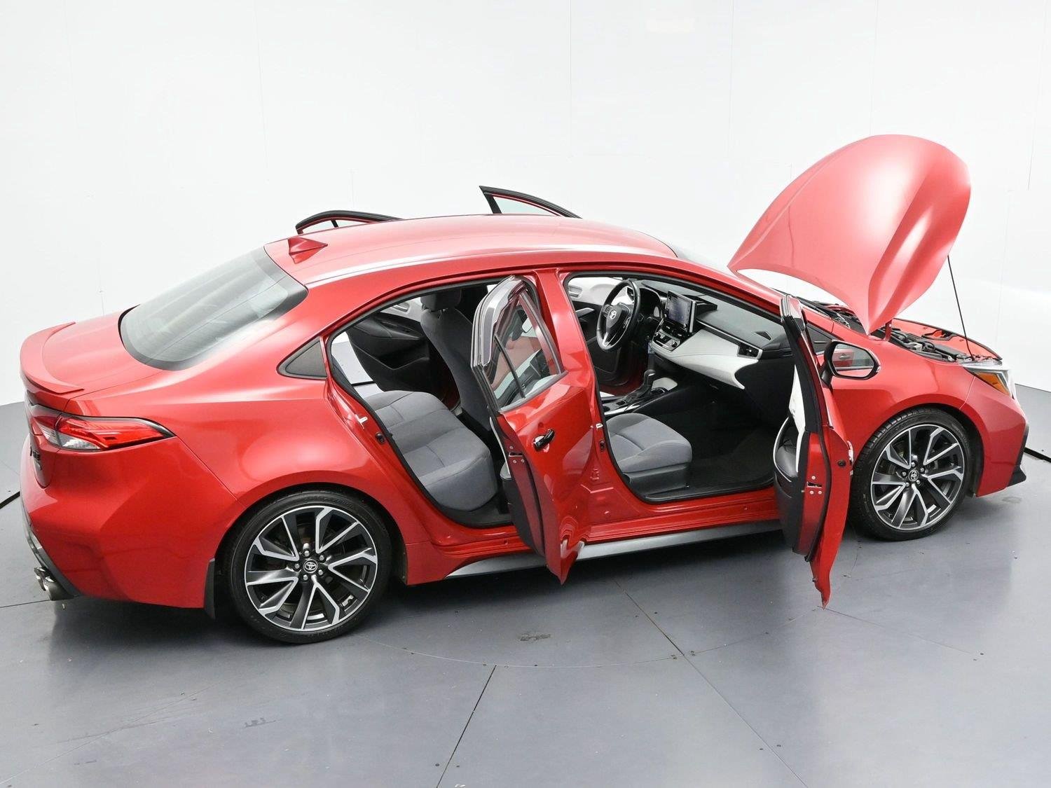 Used 2020 Barcelona Red Metallic Toyota SE image 36