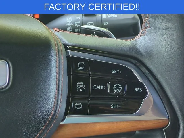 Used 2024 Silver Jeep Summit Reserve 4xe image 21