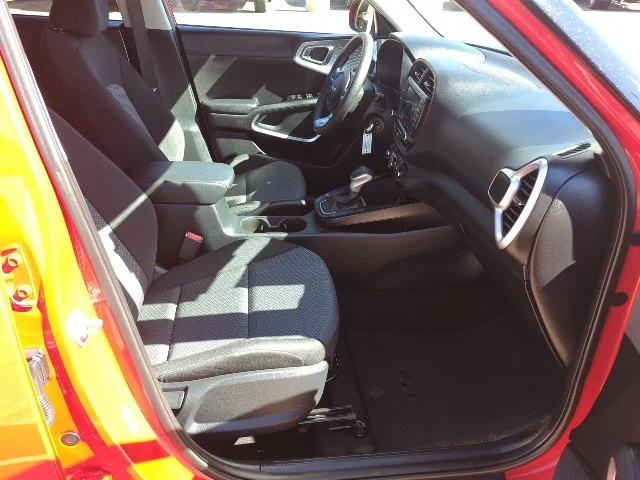 Used 2024 Red Kia LX image 18