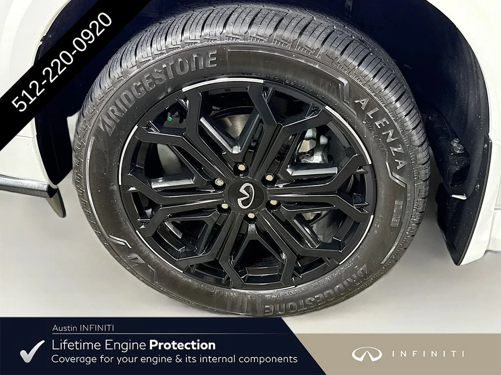 New 2027 2T RADIANT WHIT INFINITI SPORT image 44