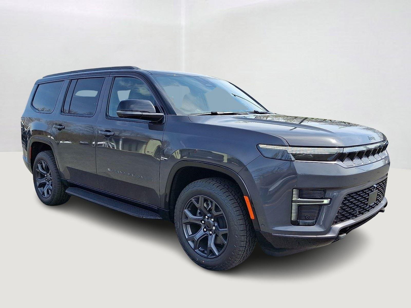 New 2026 Baltic Gray Metallic Clearcoat Jeep Upland image 2
