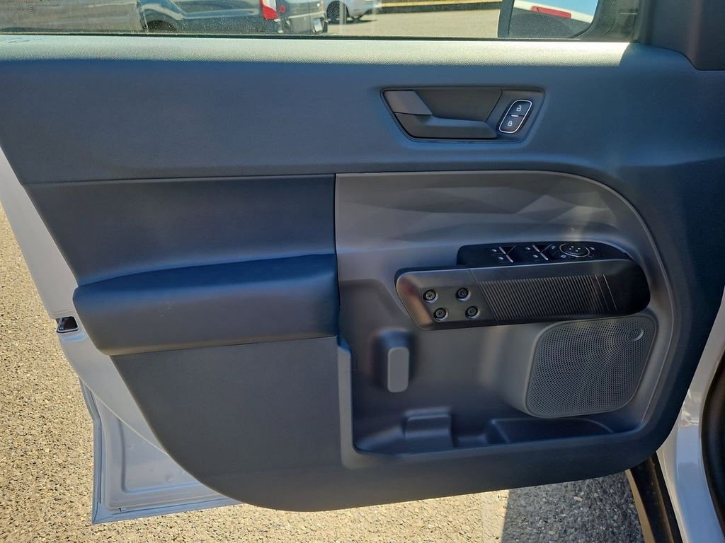 New 2025 Space White Metallic Ford XLT image 42