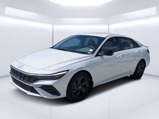 New 2026 White Hyundai SEL Sport image 8